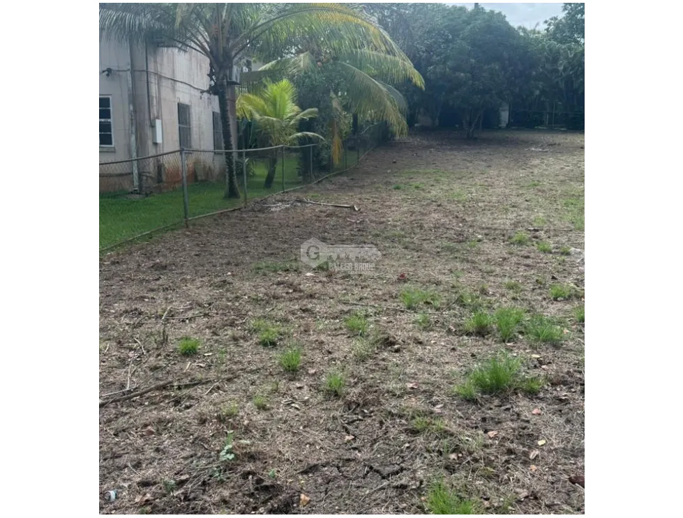 CLAYTON / 876M / FLAT LAND / R2D1 ZONING / ON MAIN ROAD