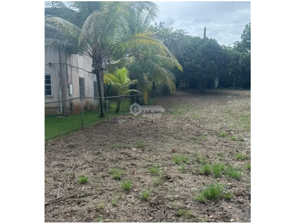 CLAYTON / 876M / FLAT LAND / R2D1 ZONING / ON MAIN ROAD