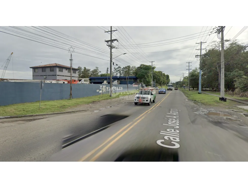 WAREHOUSE / MAÑANITAS / 3150M / SPACIOUS AREA WITH LOADING DOCK / ON MAIN ROAD