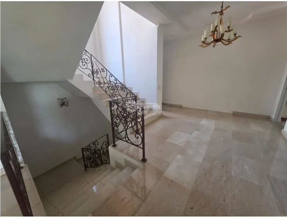 Single Family House for sale in Dos Mares