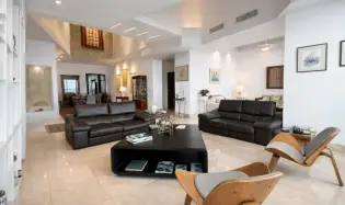 COSTA DEL ESTE / PH VITRI / 464M / 4 HABITACIONES / 4 PARKING / BALCON