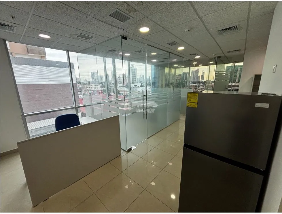 Office for rent in El Carmen