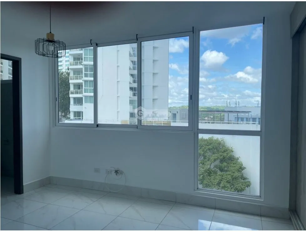 Apartment for sale in Edison Park