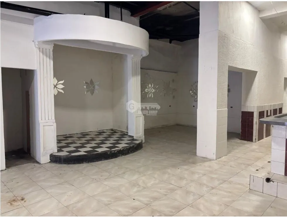 Espace commercial à Casco Viejo à louer