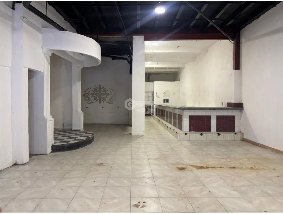 Espace commercial à Casco Viejo à louer