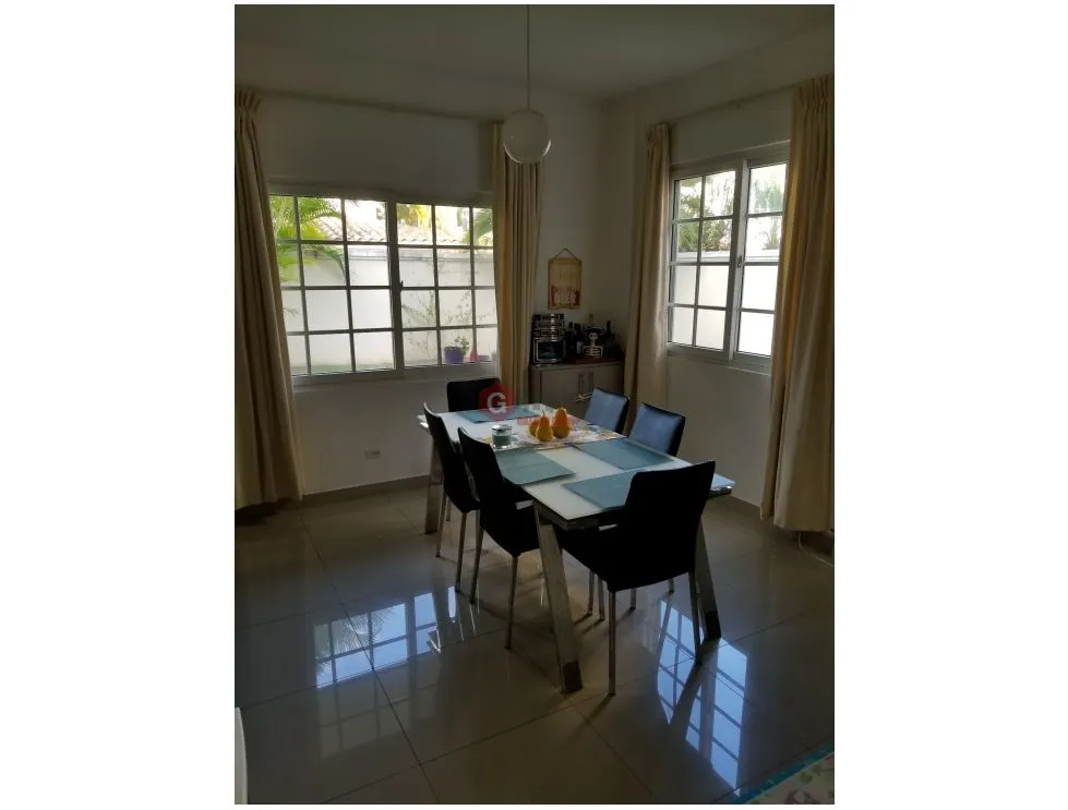 COSTA SUR / VILLA VALENCIA / 369M / 4 HABITACION / 2 NIVELES / PISCINA