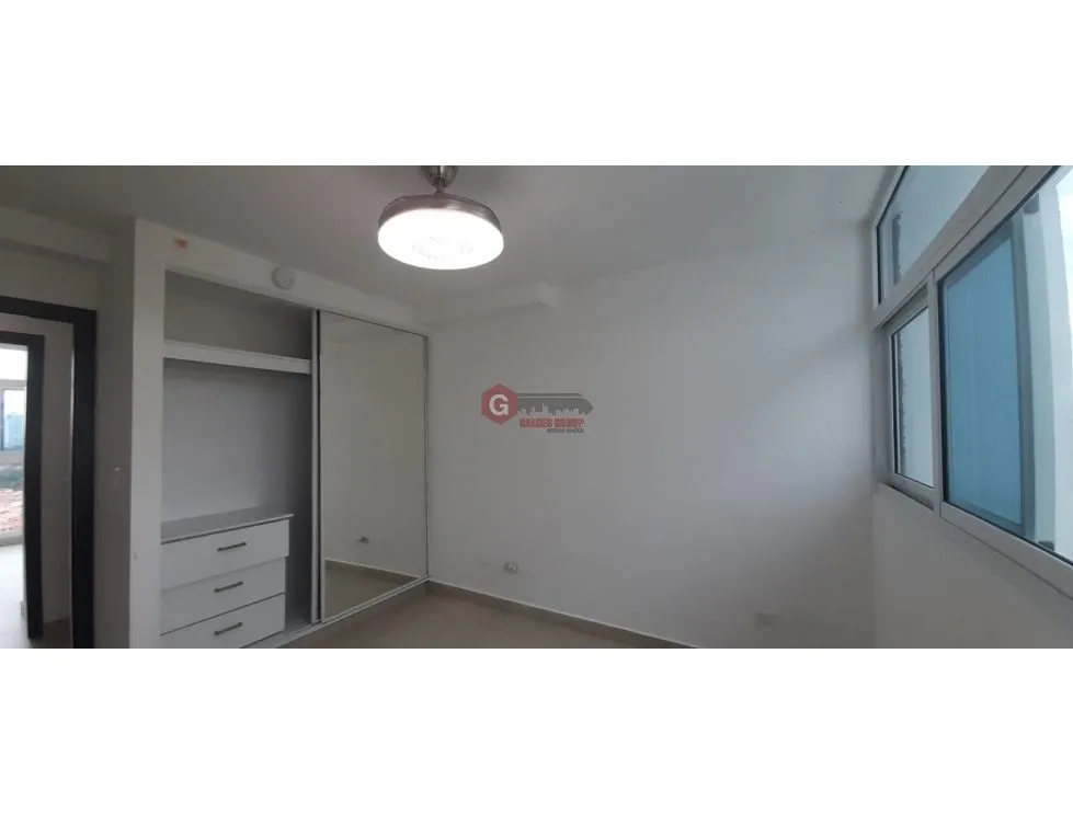 квартира в Condado del Rey на продажу