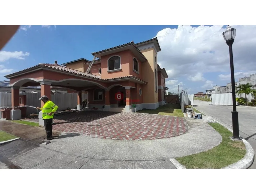 Single Family House for sale in Costa Sur