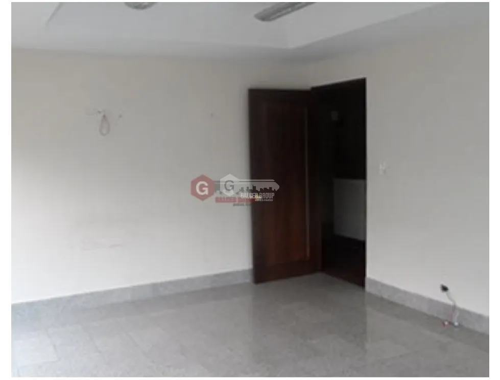 OFICINA / OBARRIO / EDIF. HI TECH / 250M2 / AIRE CENTRAL / VACIA