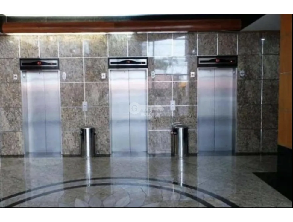 OFICINA / OBARRIO / EDIF. HI TECH / 250M2 / AIRE CENTRAL / VACIA