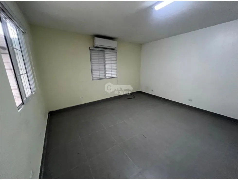 Warehouse for rent in Llano Bonito