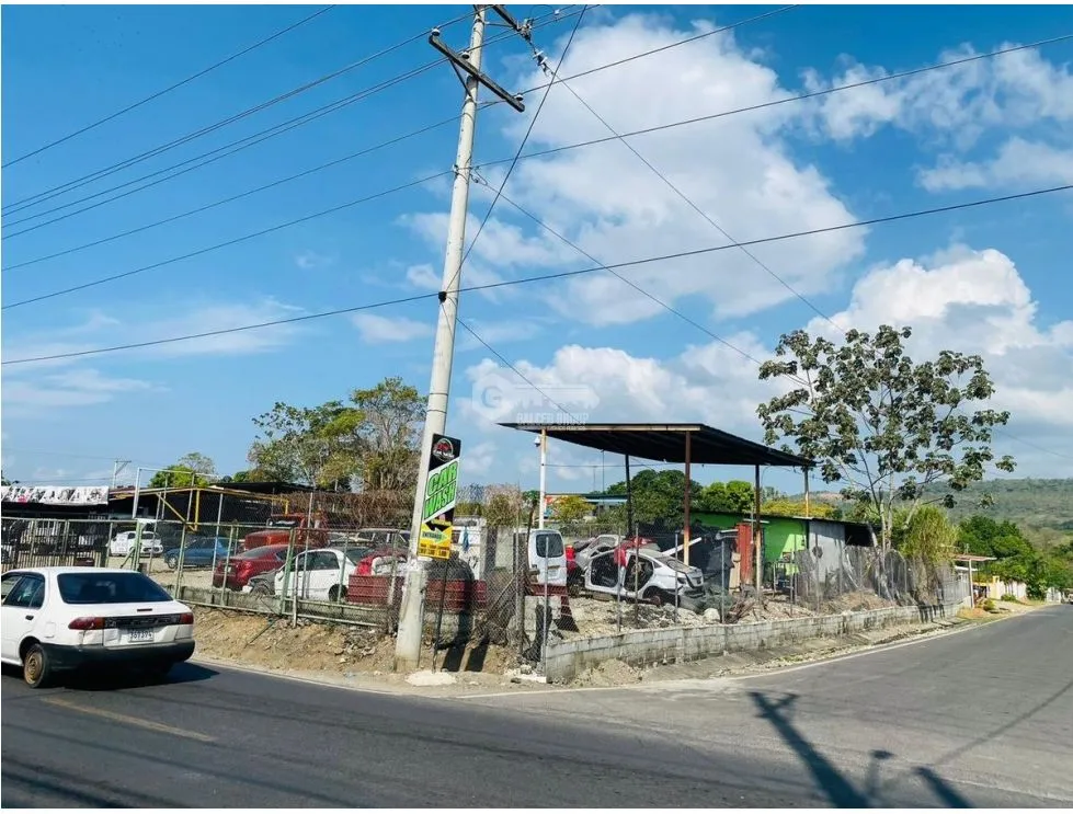 COMMERCIAL LAND FOR SALE RM1 ZONING ON 24 DE DICIEMBRE FOR DEVELOPMENT