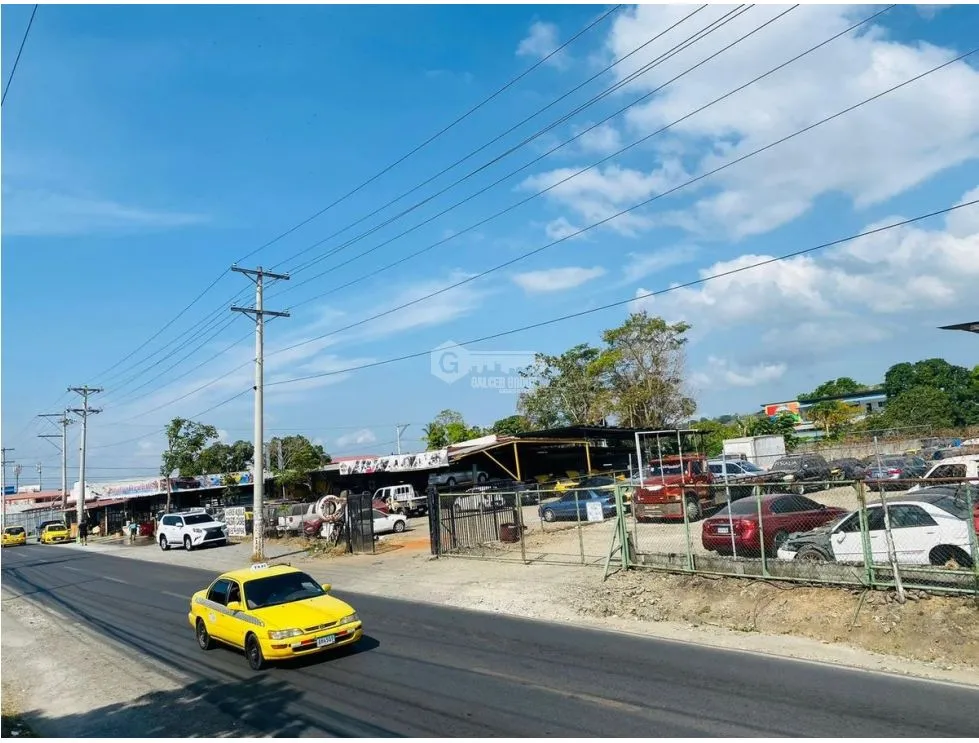 December 24th / Monterico / Commercial Land / 4000M / On Main Road