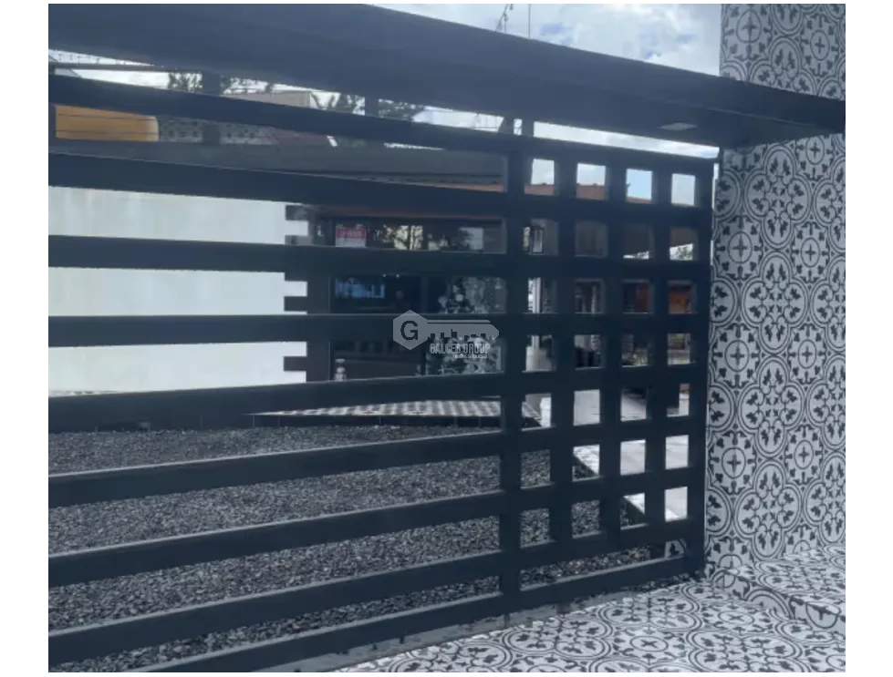 ALTOS DE CERRO AZUL / 300M / 5 HABITACION / 6 PARKING / DOS NIVELES