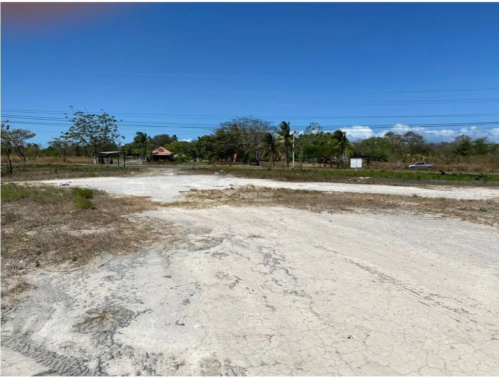SAN CARLOS / 4957M / TERRENO PLANO / FRENTE A VIA INTERAMERICANA