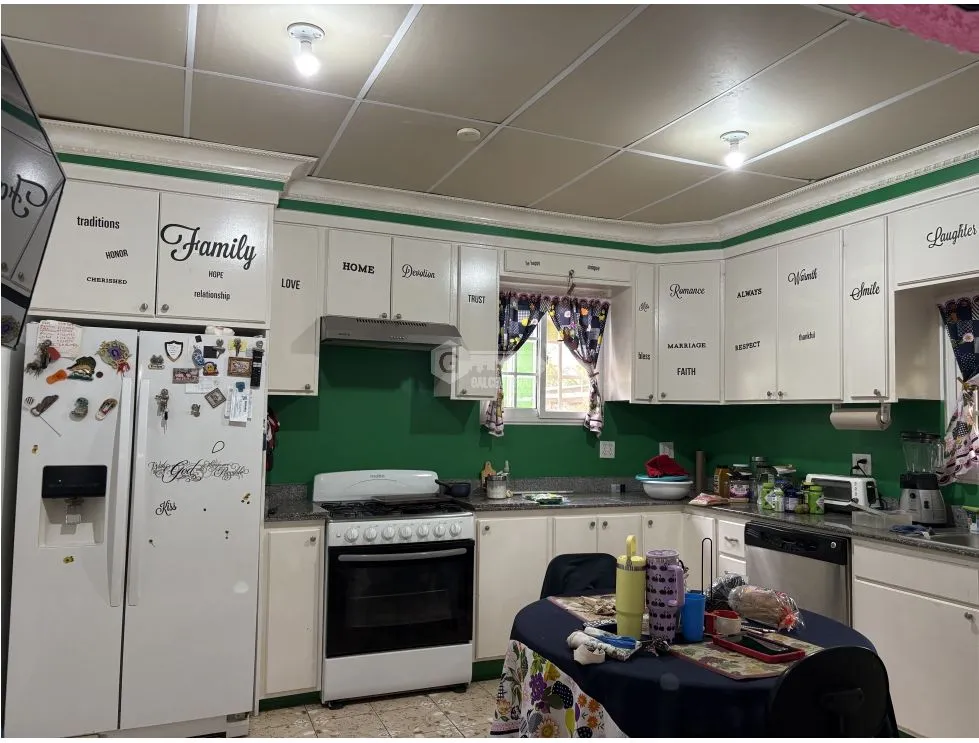 HOUSE FOR SALE IN NATÁ WITH 4 BEDROOMS NEAR THE PANAMERICAN HIGHWAY