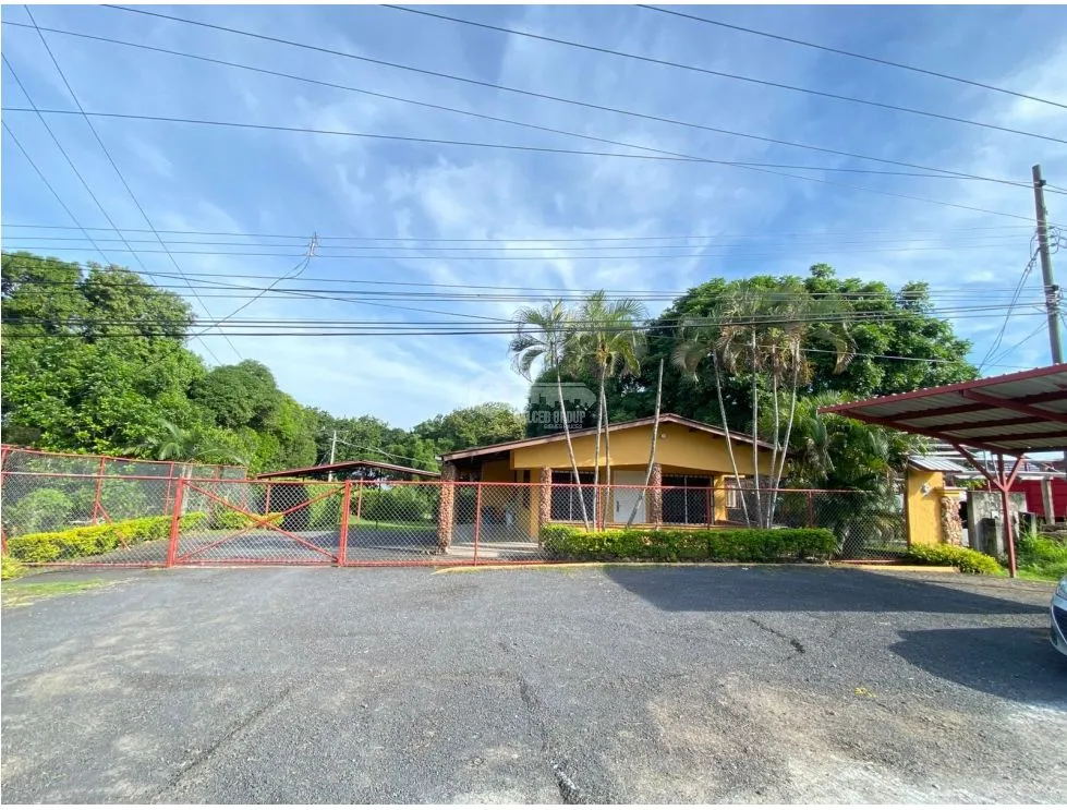 CHAME / BEJUCO / HOUSE WITH OFFICES / 977M / INTERAMERICAN HIGHWAY