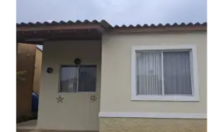 SE VENDE CASA EN CHORRERA LOS ALMENDROS DE 180M CON TERRAZA