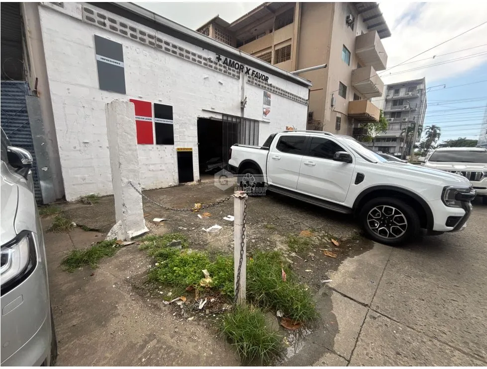 Warehouse for rent in Calidonia