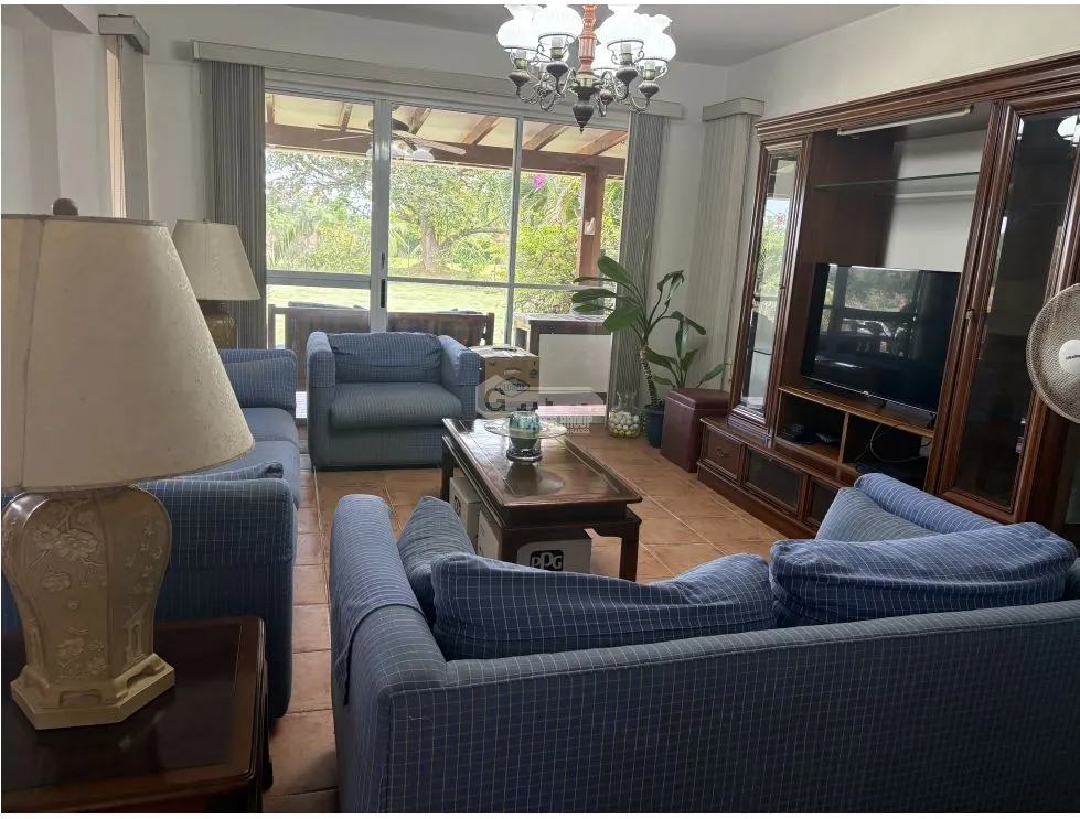 Single Family House for sale in Farallon