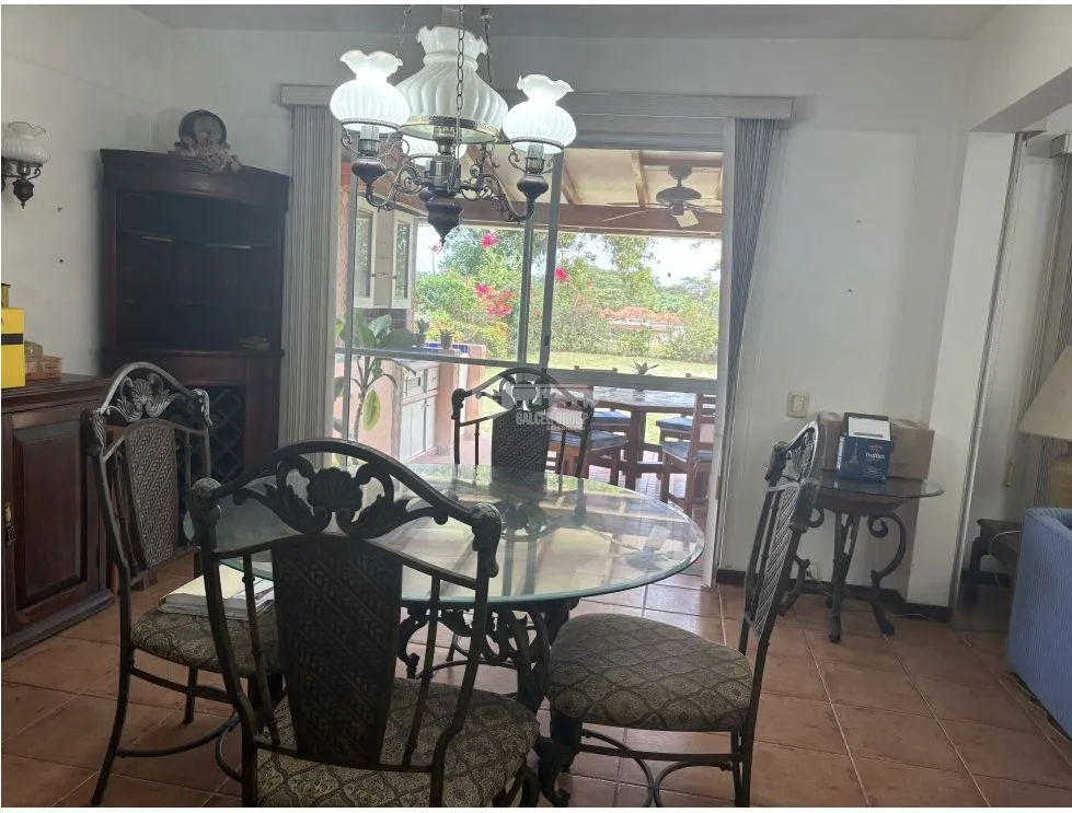 Single Family House for sale in Farallon