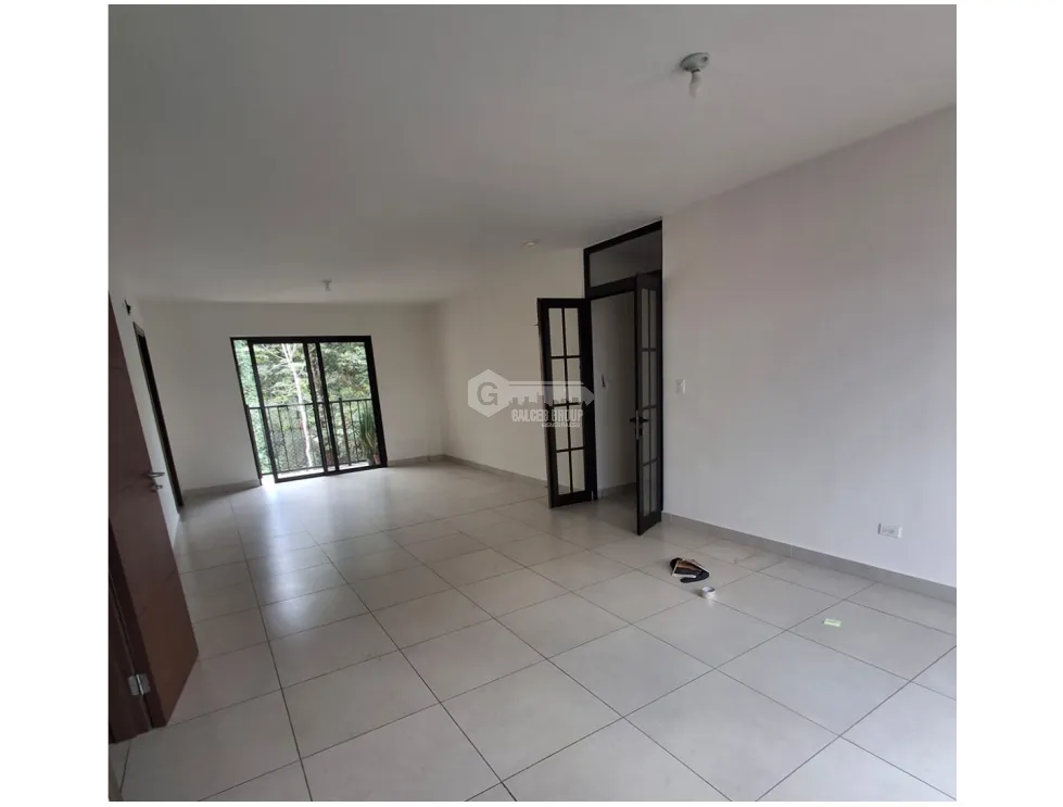 ANCON / EMBASSY VILLAGE / 210M / 3 HABITACION / 2 PARKING / BALCON