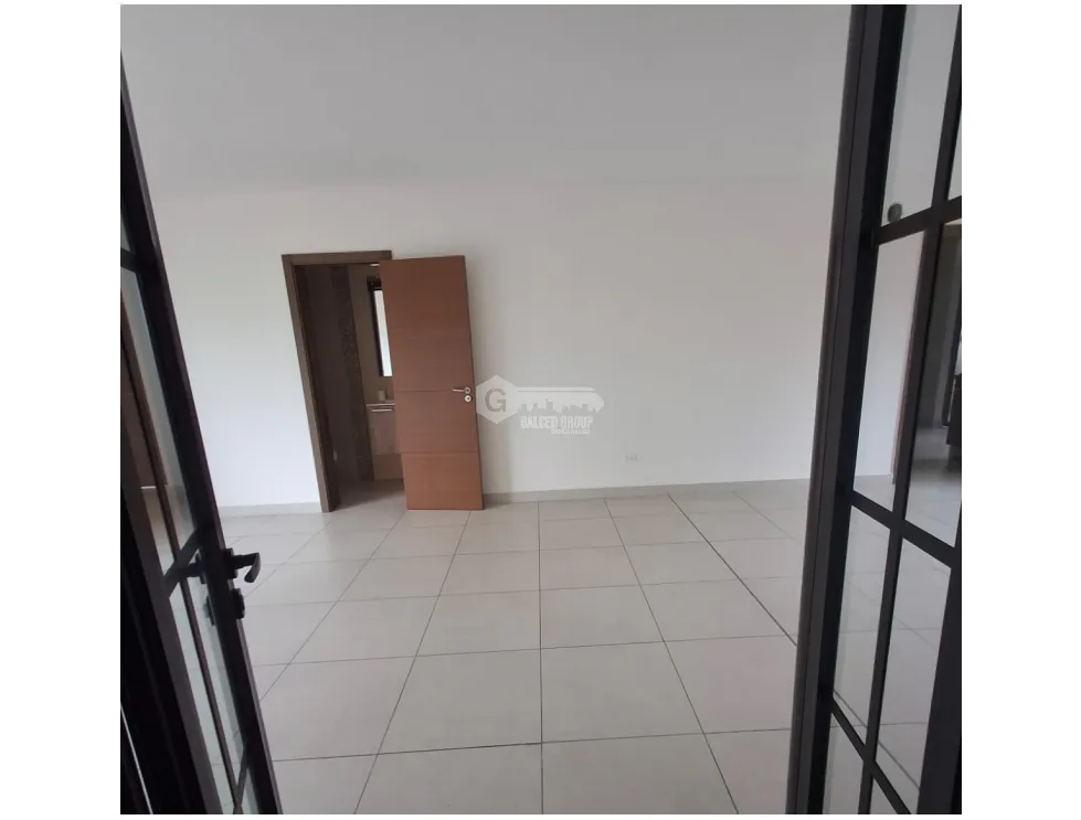 ANCON / EMBASSY VILLAGE / 210M / 3 HABITACION / 2 PARKING / BALCON