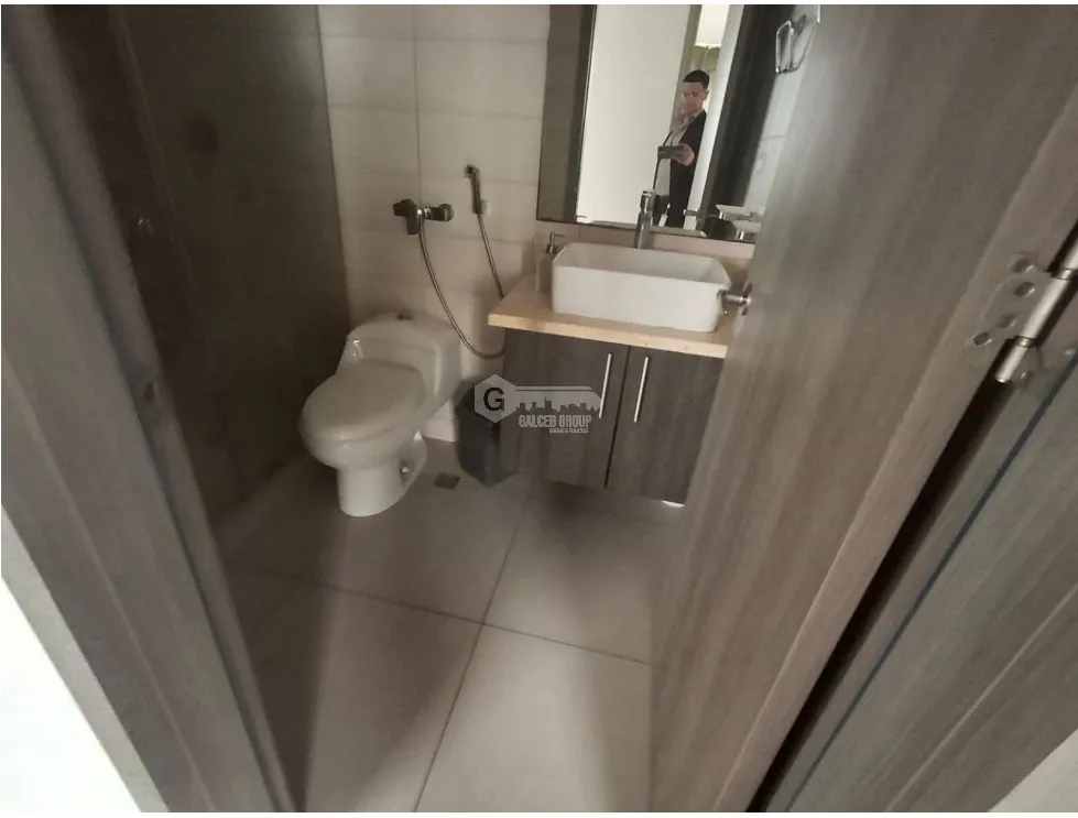 ANCON / EMBASSY VILLAGE / 210M / 3 HABITACION / 2 PARKING / BALCON