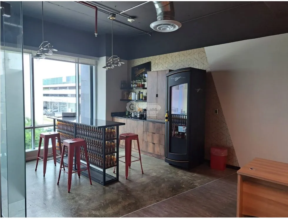 Office for rent in Costa del Este