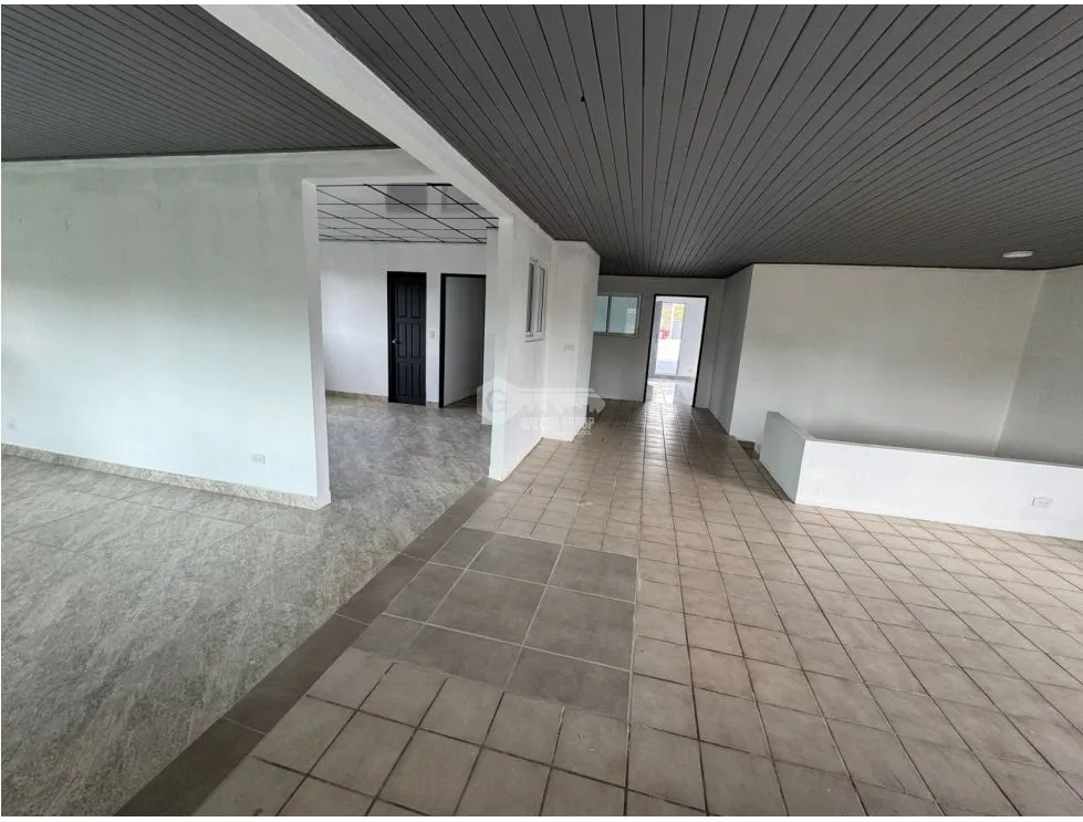 Commercial Space for rent in Villa Zaita