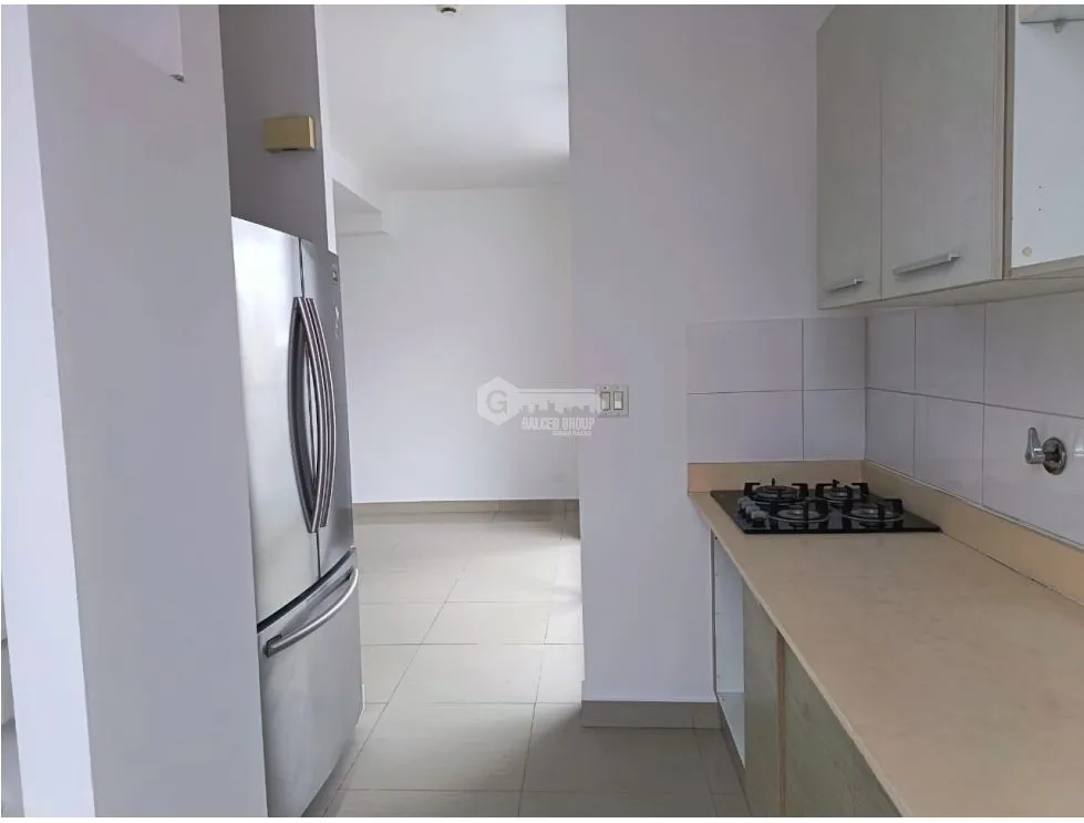 EL CARMEN / RAINBOW TOWERS / 98M / 3 BEDROOM / 2 PARKING / BALCONY