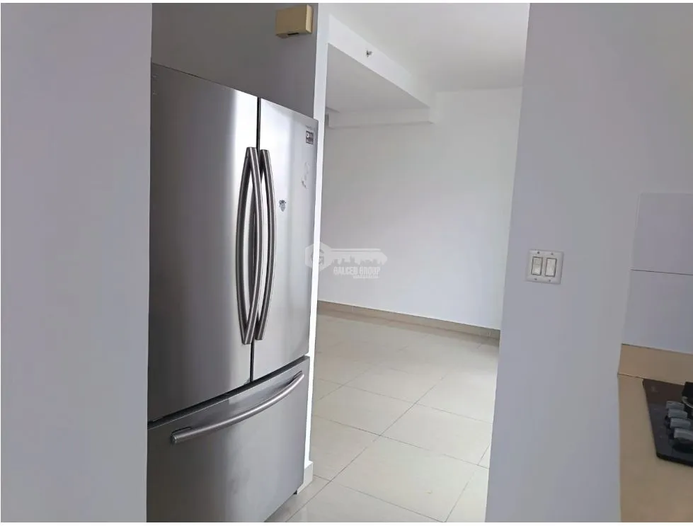 EL CARMEN / RAINBOW TOWERS / 98M / 3 BEDROOM / 2 PARKING / BALCONY