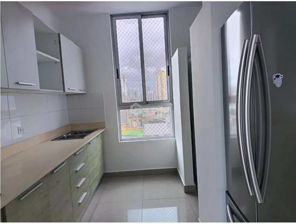 EL CARMEN / RAINBOW TOWERS / 98M / 3 BEDROOM / 2 PARKING / BALCONY