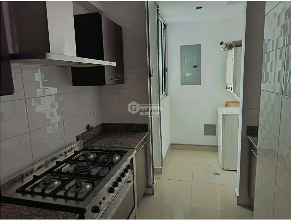 BELLA VISTA / PH BELLE VIEW TOWER / 180M / 3 BEDROOMS / 2 PARKING
