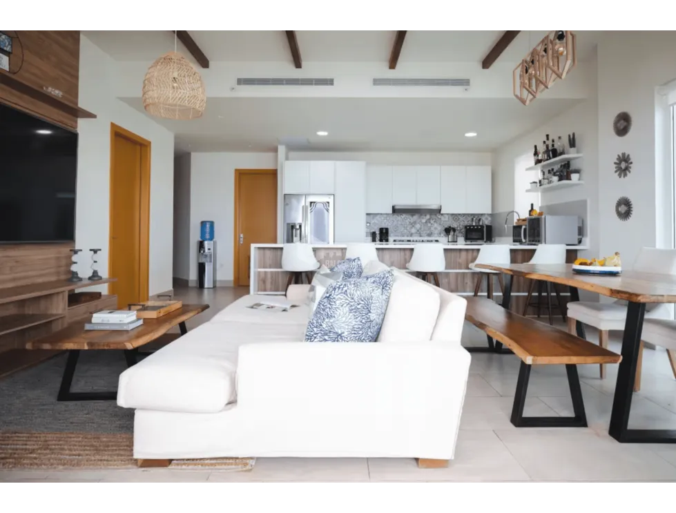 COLON / PLAYA ESCONDIDA / 225M / 3 HABITACION / 2 PARKING / BALCON