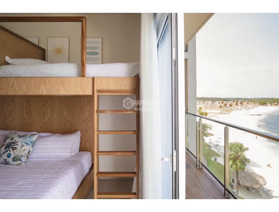 COLON / PLAYA ESCONDIDA / 225M / 3 HABITACION / 2 PARKING / BALCON