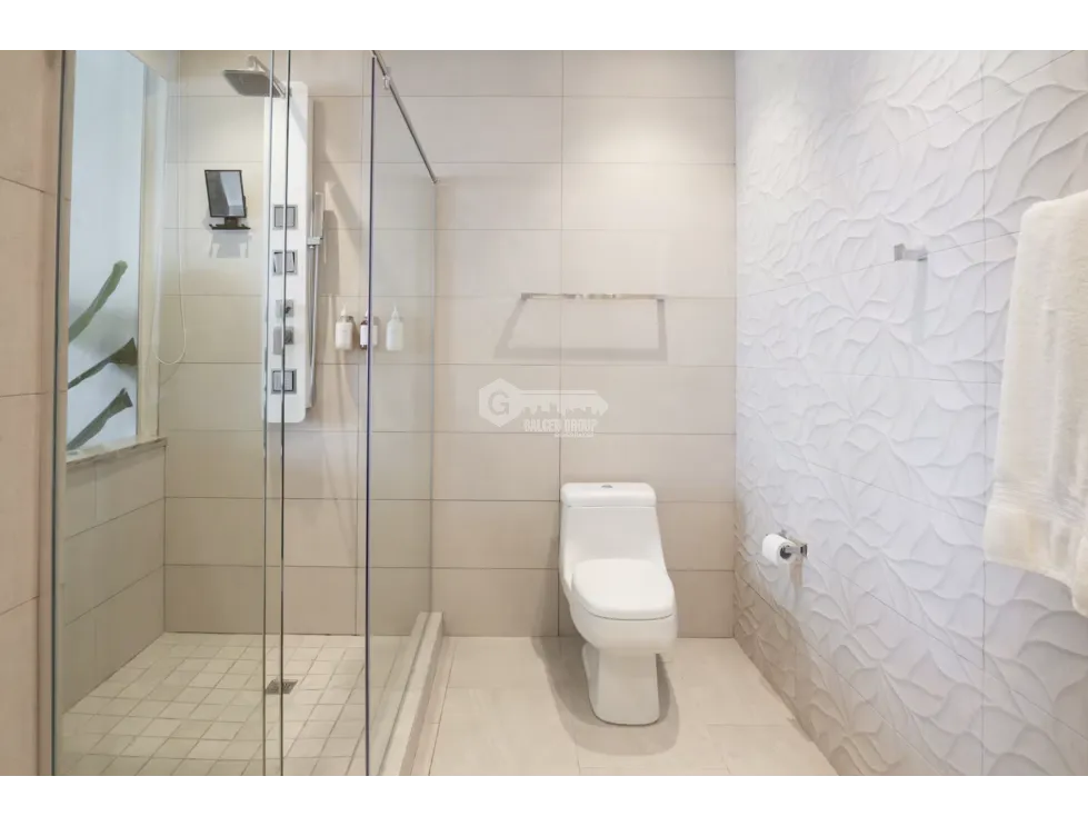 COLON / PLAYA ESCONDIDA / 225M / 3 HABITACION / 2 PARKING / BALCON