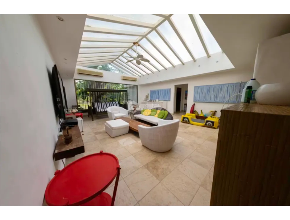 PUNTA BARCO / SAN JOSE / 6018M / 7 HABITACION / 5 PARKING / PISCINA