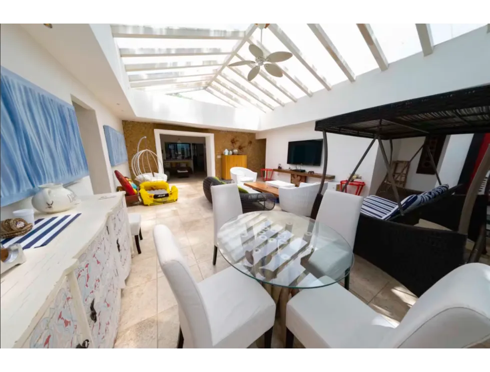 PUNTA BARCO / SAN JOSE / 6018M / 7 HABITACION / 5 PARKING / PISCINA