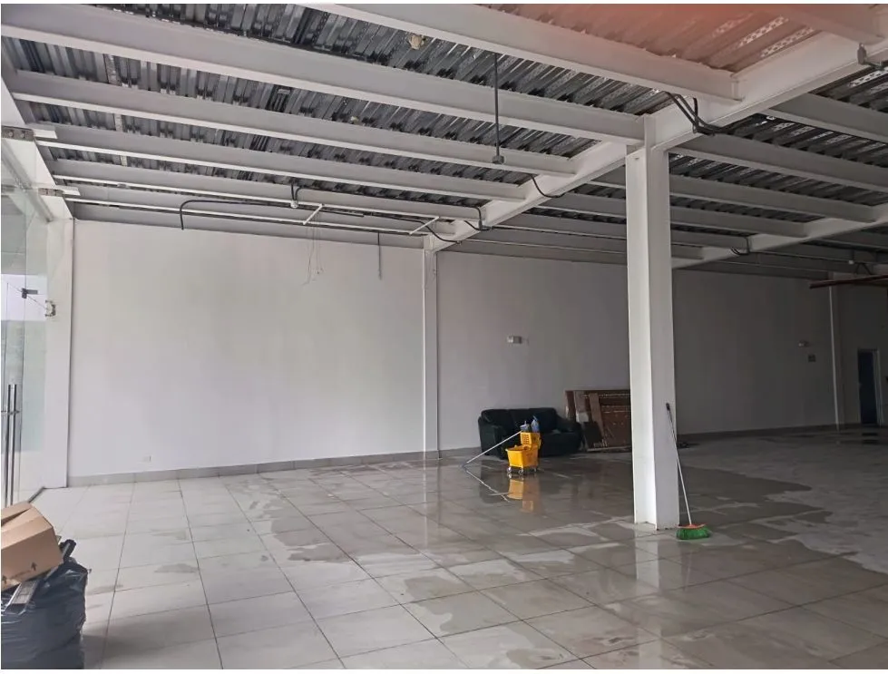 Warehouse for rent in Llano Bonito