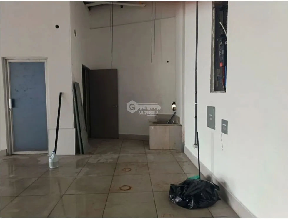 LLANO BONITO / PLAZA DEL ESTE CENTER / 550M / COMMERCIAL SPACE WITH WAREHOUSE
