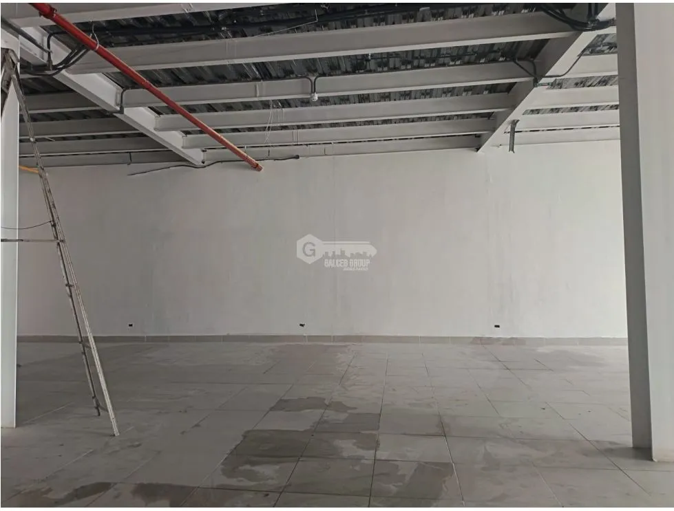 LLANO BONITO / PLAZA DEL ESTE CENTER / 550M / COMMERCIAL SPACE WITH WAREHOUSE