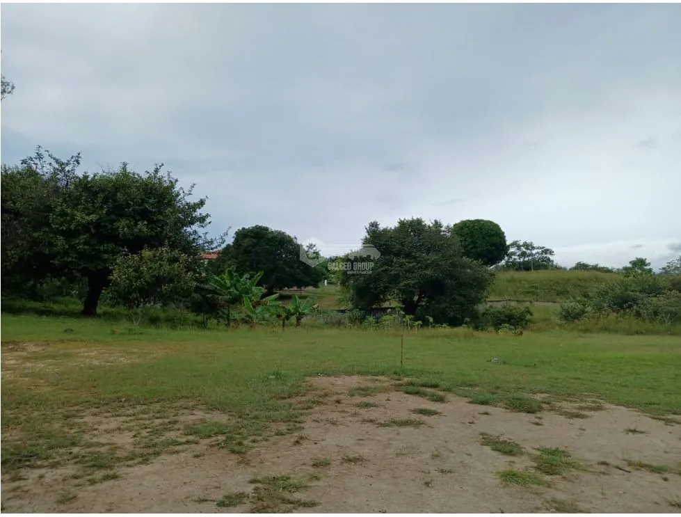 SAN JOSE / SAN CARLOS / 30000 M / COLINDA CON RIO / NEGOCIABLE AG