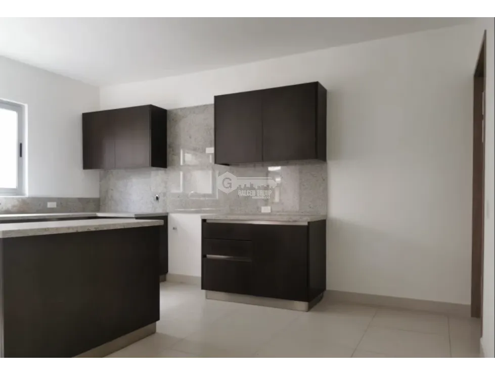 CONDADO DEL REY / ALTOS DEL PARQUE / 353M / 4 BEDROOM / BRAND NEW
