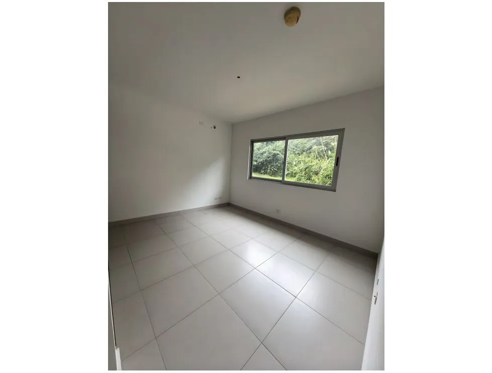 CONDADO DEL REY / ALTOS DEL PARQUE / 353M / 4 BEDROOM / BRAND NEW
