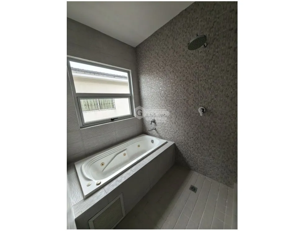 CONDADO DEL REY / ALTOS DEL PARQUE / 353M / 4 BEDROOM / BRAND NEW