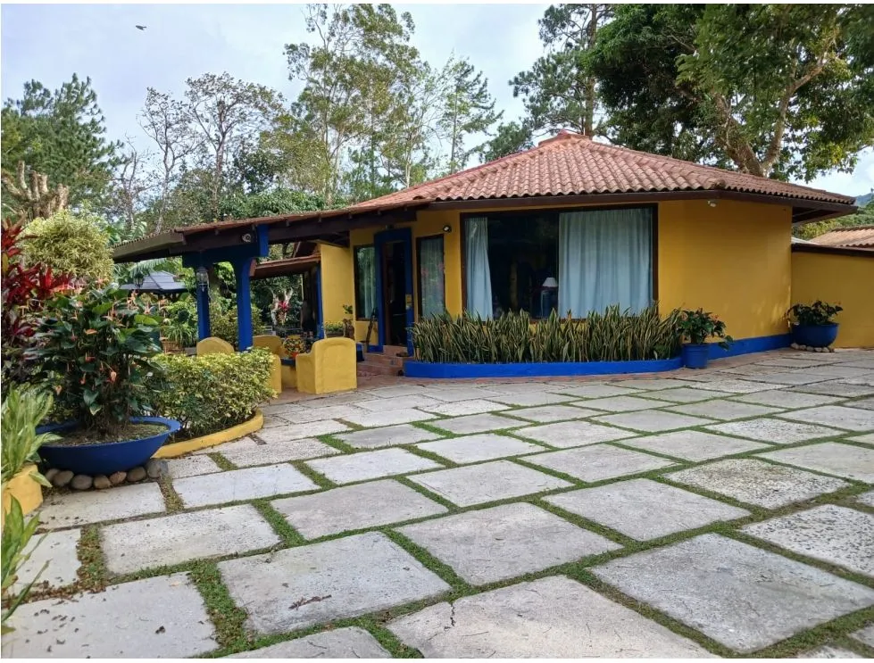 Single Family House for sale in El Valle