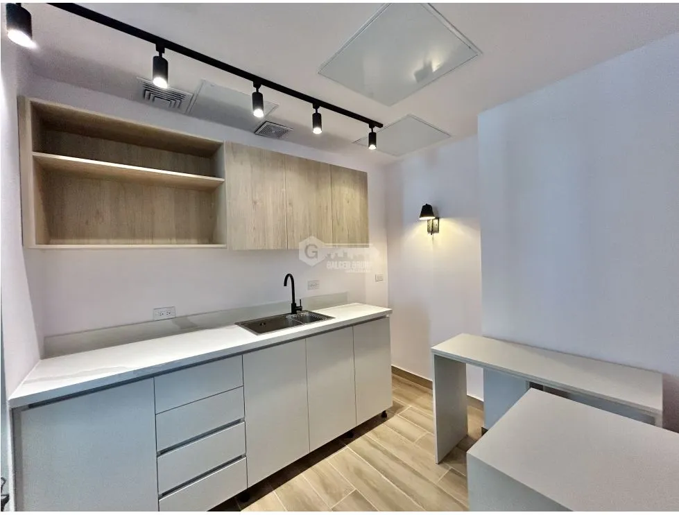 Office for rent in Costa del Este
