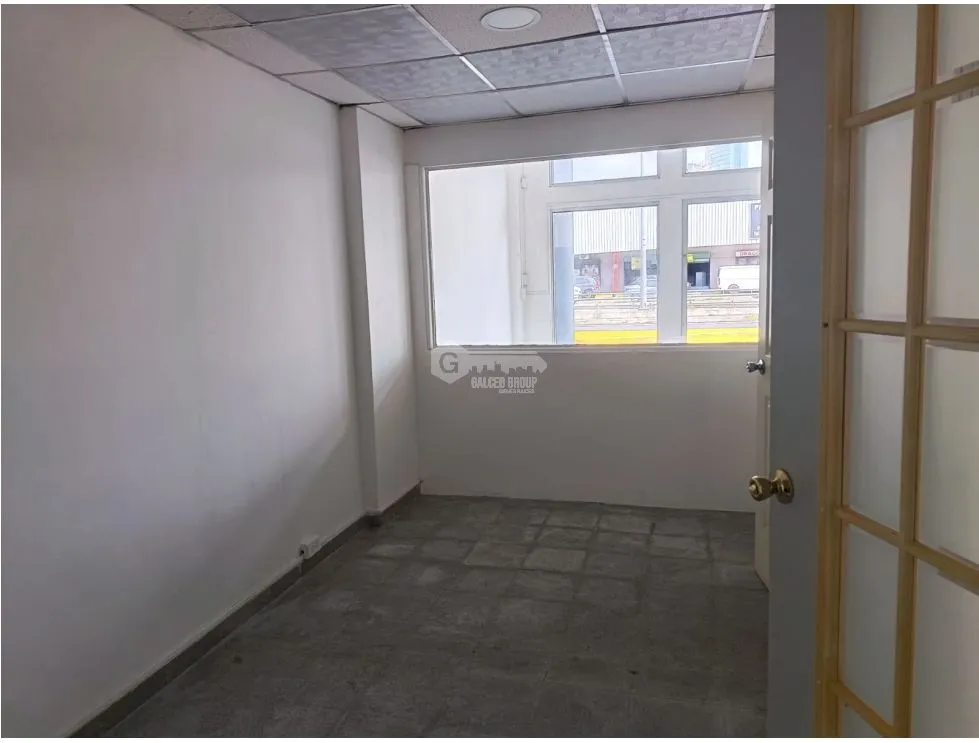 Espace commercial à Tumba Muerto à louer