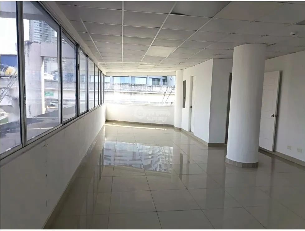 PLAZA SIGLO 21 / TUMBA MUERTO / 67M / OPEN FLOOR PLAN / STREET FRONTAGE